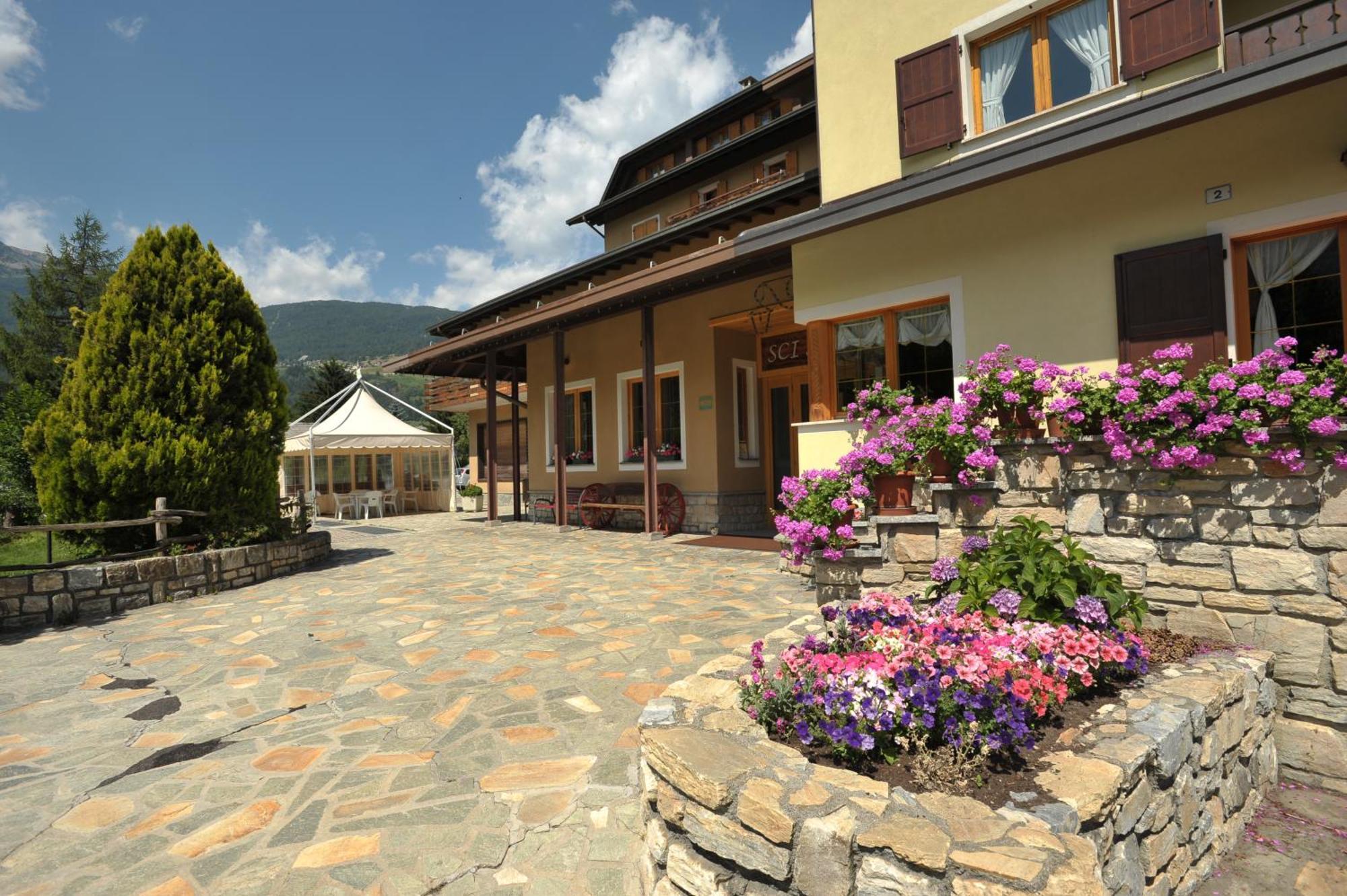 Residence Sci Sport Бормио Екстериор снимка